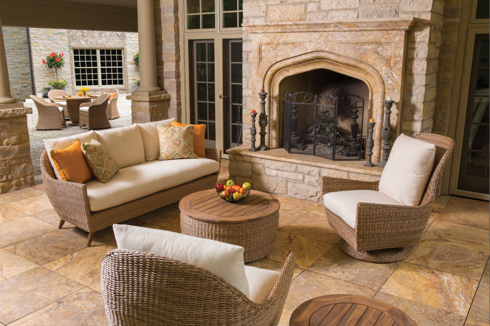 Lloyd Flanders Tobago 36" Round Cocktail Table 426044 - Detail 1