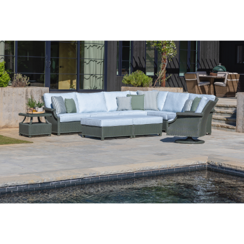 Lloyd Flanders Hamptons Right Arm Sectional 15051