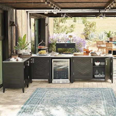 Elite Retreats HQ Outdoor Kitchen